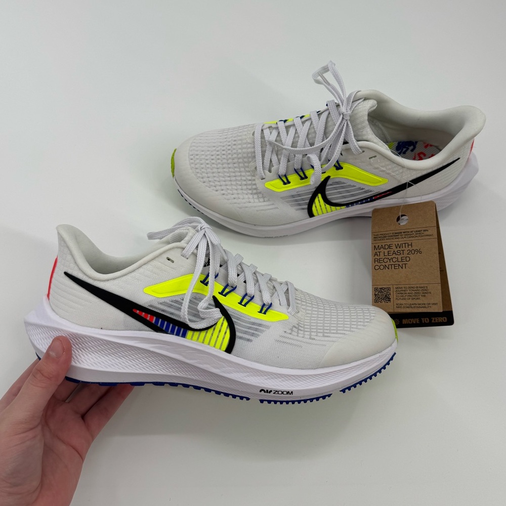 Nike Air Zoom Pegasus 39 White Volt Racer Blue DM4015 Size 6.5Y NWT